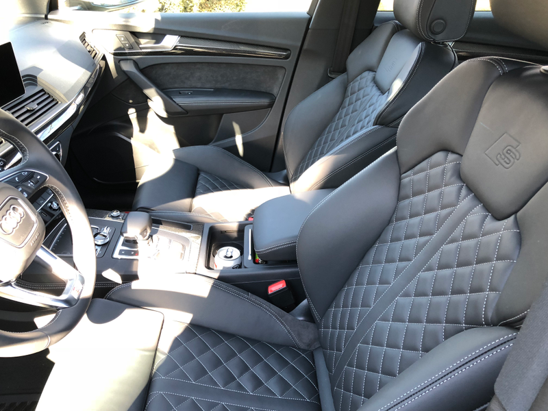 Quilted Leather and Carbon Fiber, a great match!